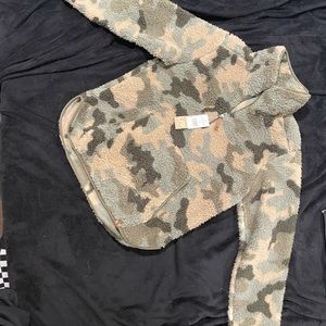 NWT- LIV Outdoor Women's Sherpa Pullover Sweater